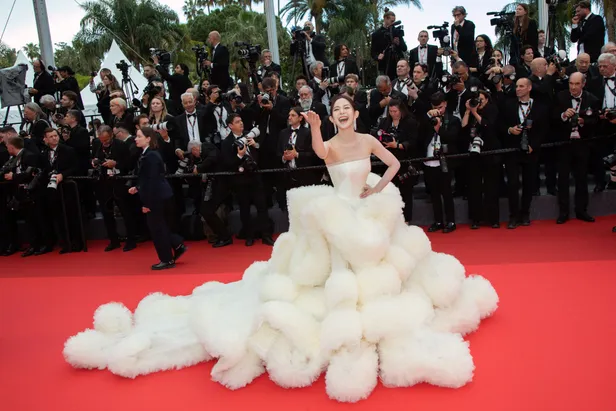 Wan QianHui bij de openingsceremonie van het filmfestival van Cannes, 2025.