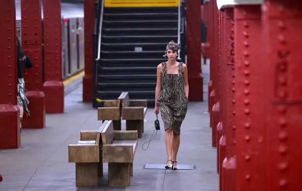 De animal print blijft populair | Chanel Metiers d'Art show