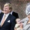 Máxima en andere royals met bloementooien