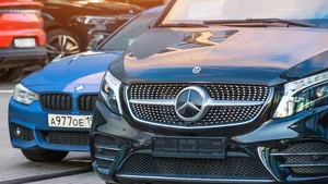 Duitse top-econoom voorspelt ondergang van Mercedes, BMW en VW: 'In 2030 bestaan ze niet meer'
