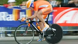 Posthuma verlengt contract bij Rabobank