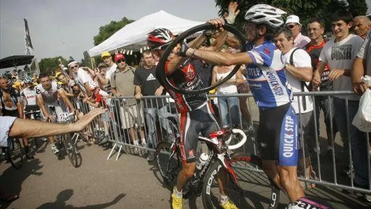 Twee maand schorsing voor Barredo, Bruyneel
