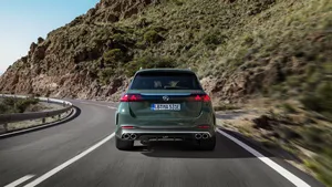 Mercedes-AMG vernieuwt de GLE 53: 585 pk sterke plug-in en een opvallende knieval voor de klant
