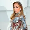 Zien: Jennifer Lopez showt killerbody
