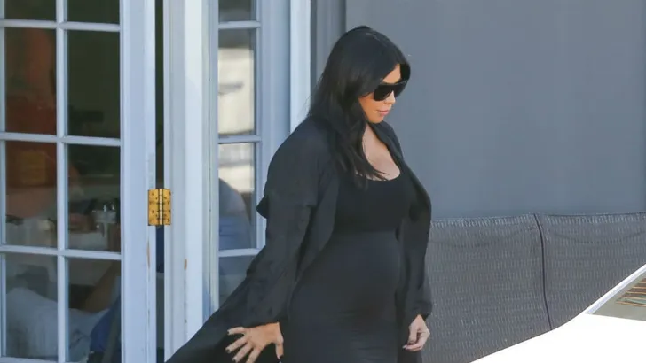 Kim Kardashian gaat naakt
