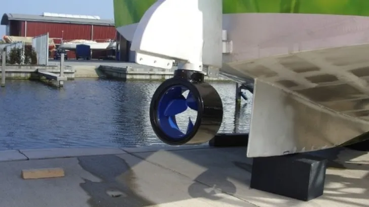 Torque-Jet Retractable