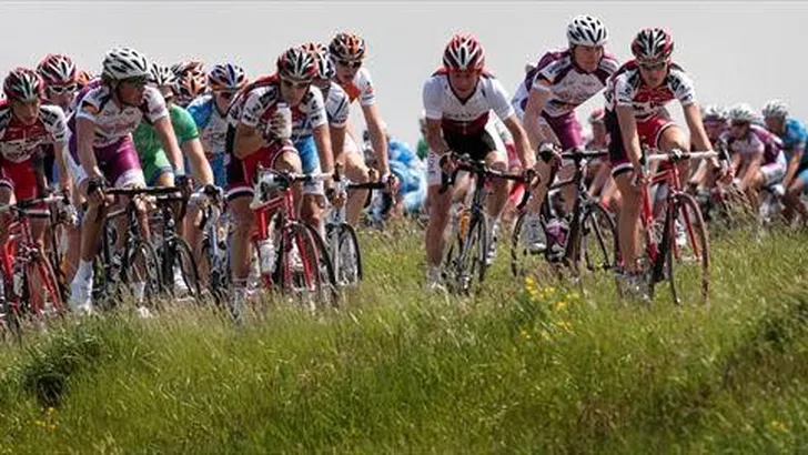Vandousselaere wint vijfde etappe in Normandië