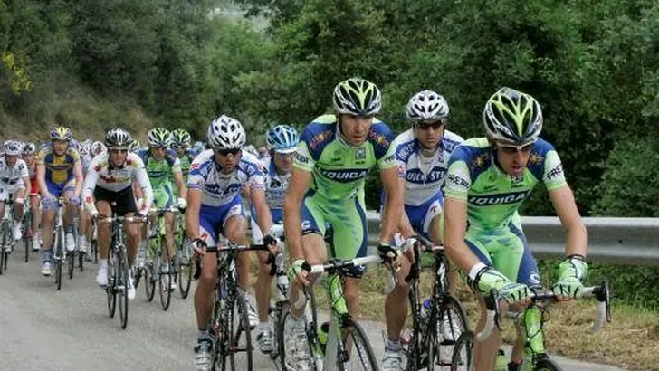 Organisatie kort zesde etappe van de Giro wat in