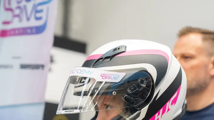 F1 Academy vrouwenserie zet bizarre stap naar karting 
