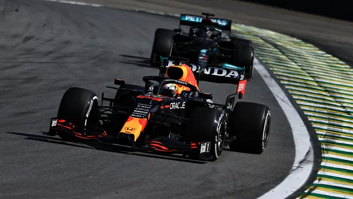 Stewards wijzen beroep Mercedes af: geen straf voor Verstappen/Hamilton incident