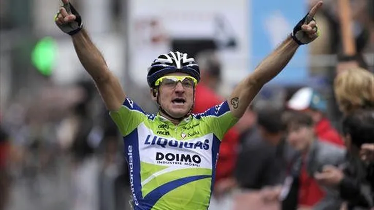 Viviani wint GP de Etruschi