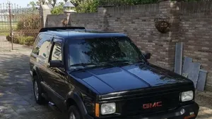 Ga GTI's pesten met deze Nederlandse GMC Typhoon