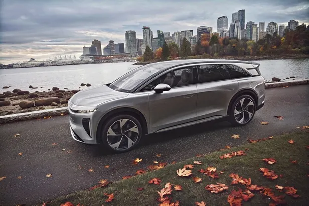 Lucid Gravity Grand Touring