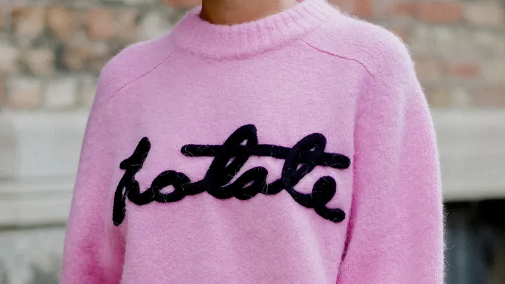 Comfy meets girly: In dit roze huispak van HEMA wil je de hele winter wonen