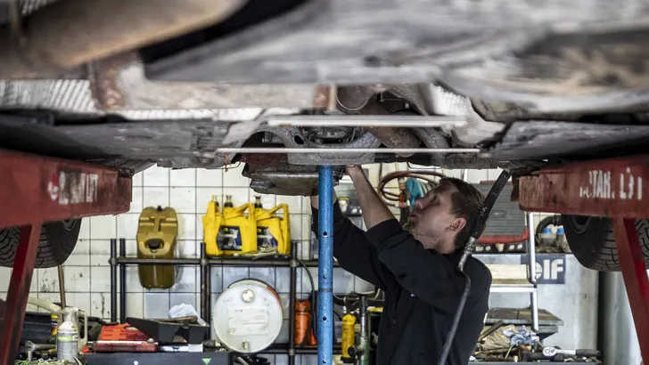 Meer dan 800.000 automobilisten rijden rond met een gevaarlijk defect en negeren de enige gratis oplossing