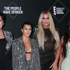 Kardashians houden zich wéér niet aan de coronaregels