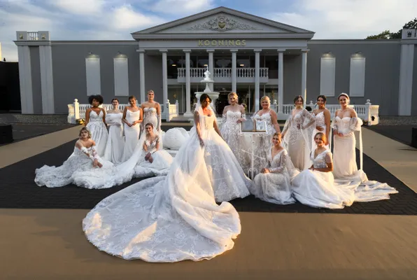 Opening The Wedding Castle