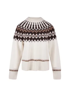 Voor €44,99 krijg je een sjaal die de winter opvrolijkt. De rode tint voelt warm en stijlvol.