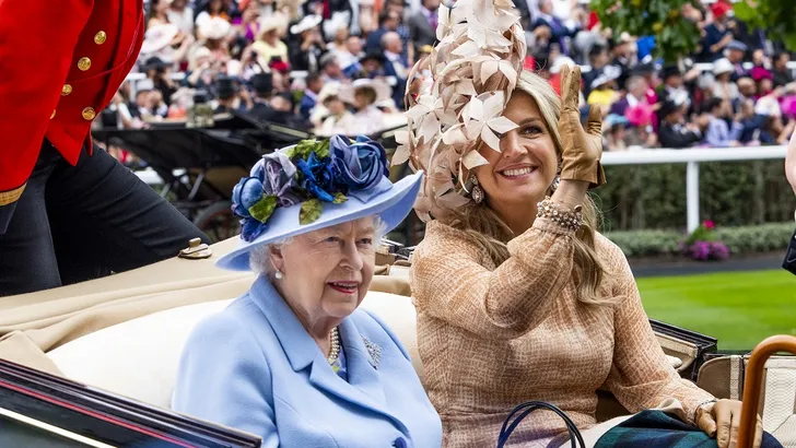 Máxima: leer haar hoeden maken van Berry Rutjes zelf!