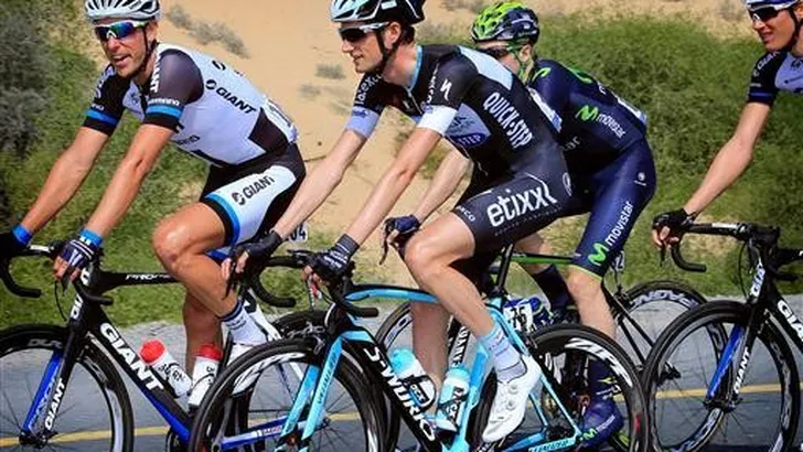 Poels sterkste in Baskische bergetappe (video)