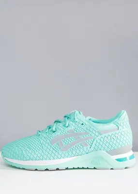 Asics €113,33