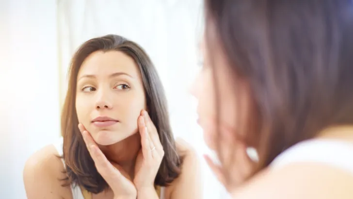 7 Dingen die schadelijk zijn voor je huid