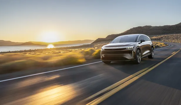 Lucid Gravity Touring