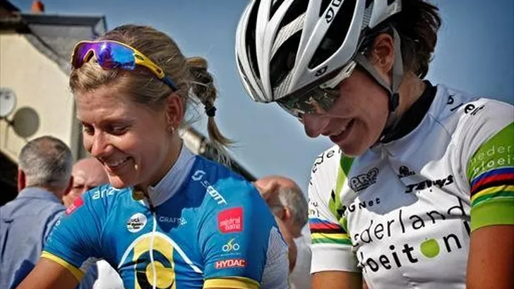 Johansson wint, Vos steviger leider in Emakumeen