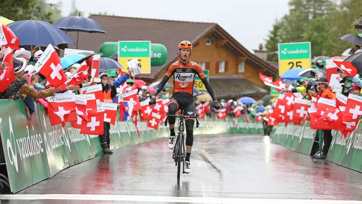 Retro: Pieter Weening glorieuze triomfator in Ronde van Zwitserland