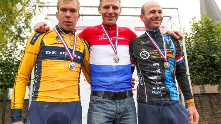 Rood pakt titel MTB marathon