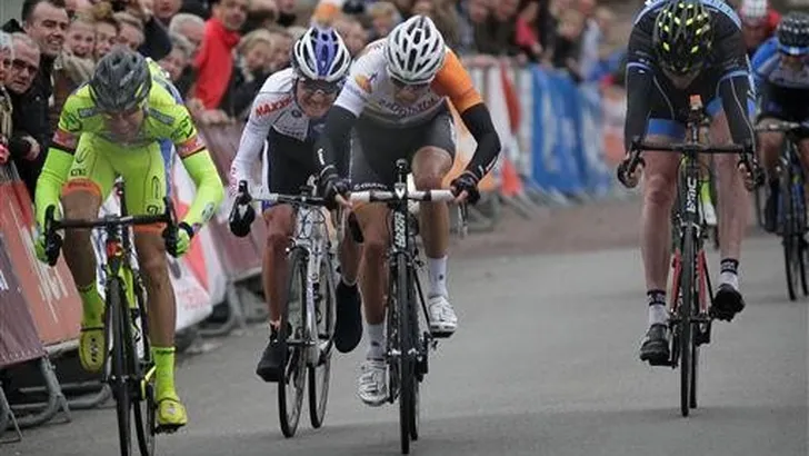 Ponzi vloert Lindeman in Drenthe