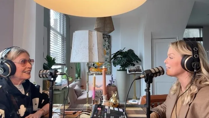 Bridget Maasland podcast moeder elly maasland