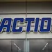 Binnen 9 minuten ijsblokjes: deze ijsklontjesmachine van Action is de musthave voor de zomer
