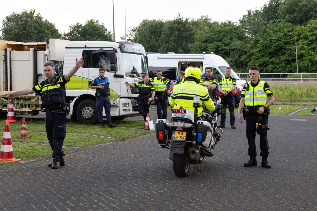 Man rekent tijdens wegcontrole ter plekke 100.000 euro af: zo word je eruit gepikt tijdens een contr