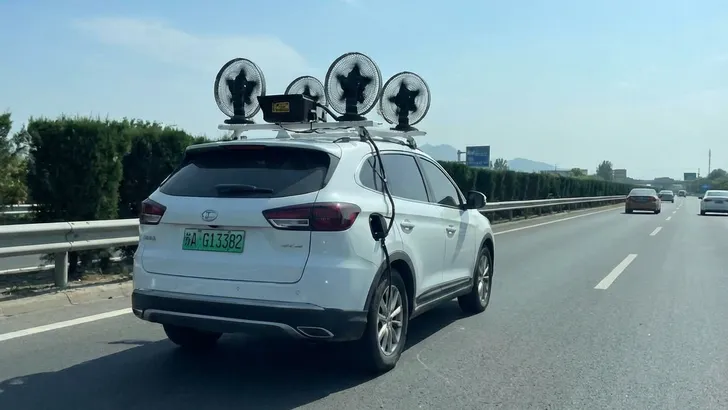 De mythe van oneindige actieradius: Waarom windmolens op je dak averechts werken