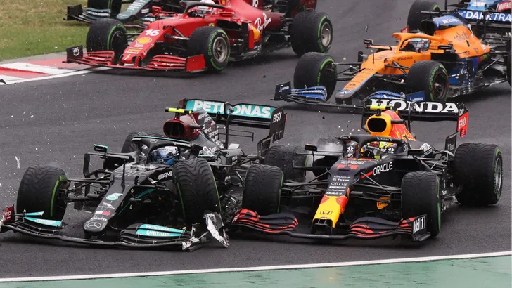 Honda: 'Beschadigde motoren Verstappen en Perez niet te redden'
