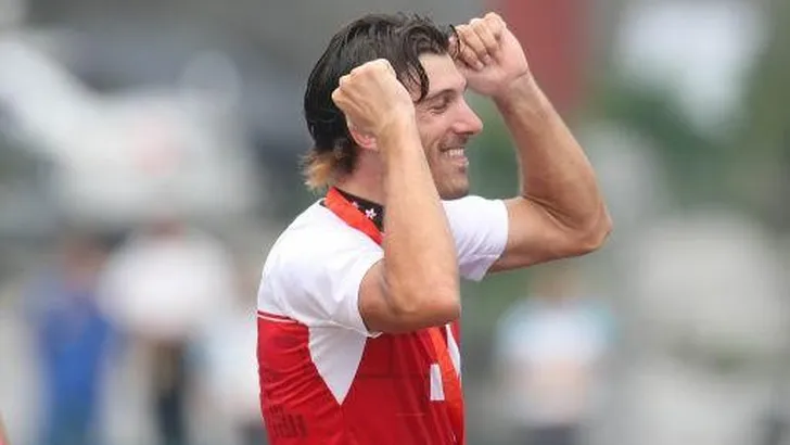 Halverwege: Cancellara sneller dan Contador