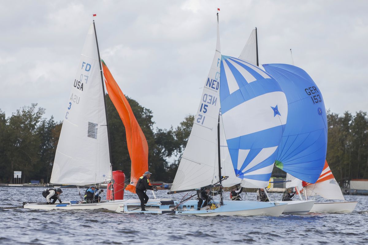 Easter Regatta opent zeilseizoen op Loosdrecht