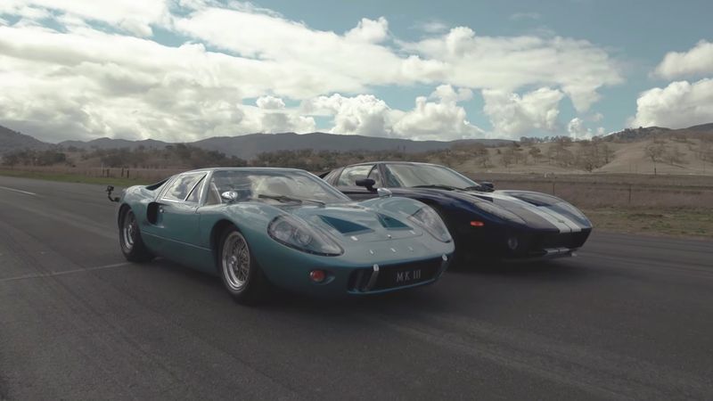 VIDEO: Ford GT40 vs Ford GT | Autobahn