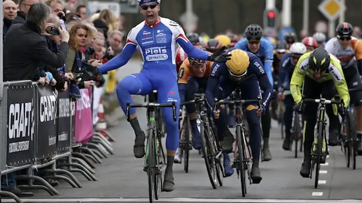 Jeff Vermeulen opent Topcompetitie met zege Ster van Zwolle