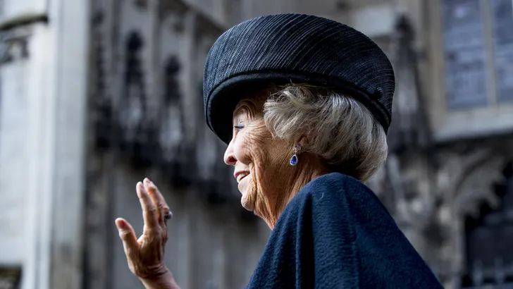 Zien: vrolijke prinses Beatrix in Den Bosch