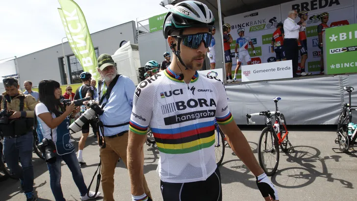Sagan zegeviert in eerste rit BinckBank Tour 