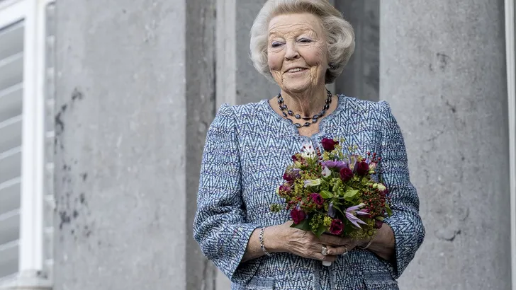 Prinses Beatrix even terug op Soestdijk voor het Oranje Wandelpad