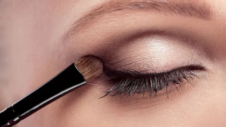 M.A.C brengt gouwe oudjes terug