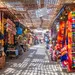 Stockfoto van een Souk in Marrakech. – Hier gaan de ultrarijken op vakantie.