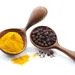 Waarom je kurkuma altijd met een snufje zwarte peper moet eten (en nog 2 gouden duo's)