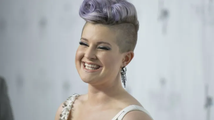 5 looks van Kelly Osbourne