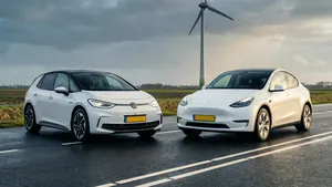 ANWB vergelijkt basisversies VW ID.3 en Tesla Model Y: groot verschil in prijs én prestaties