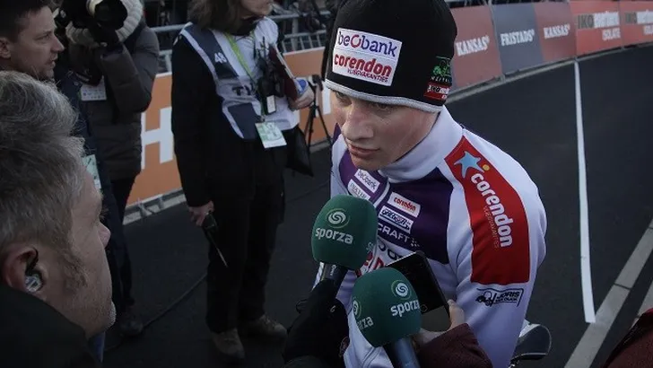 Van der Poel na eindzege Superprestige: '8 op 8 had mooier geweest'