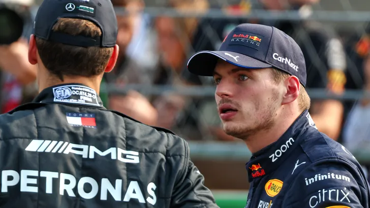 Max Verstappen en het Mercedes team